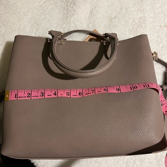 Miztique Handbag - Picture 10 of 11